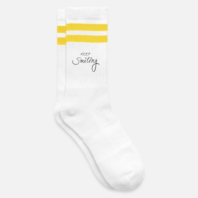 keep smiling - Striped tennis socks - white/yellow