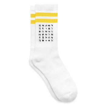 Typografie N Monogramm-Buchstabenmosaikdesign - Gestreifte Tennissocken - Weiß/Gelb - Rechts