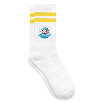 Kawaii-Qualle im Meeresrauschen - Gestreifte Tennissocken - Weiß/Gelb - Rechts