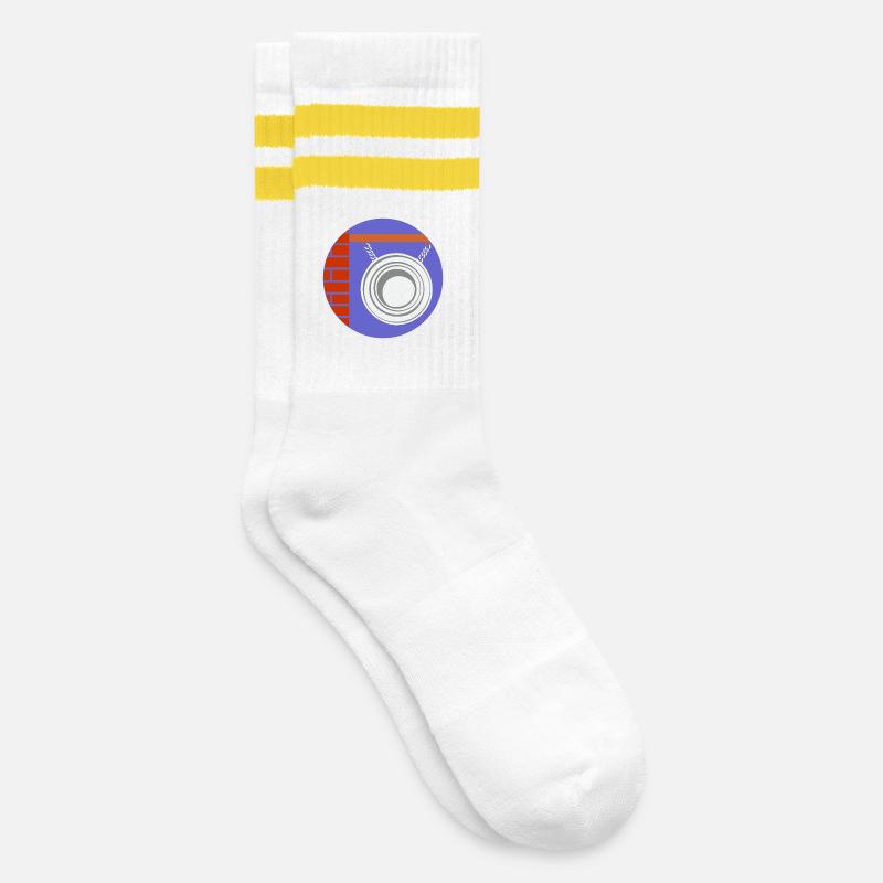 51169_Friseur pendant circulaire devant un mur de briques - Chaussettes de tennis - blanc/jaune
