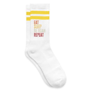 Eat Sleep Be Noah Repeat Retro Name - Striped tennis socks - white/yellow - Right