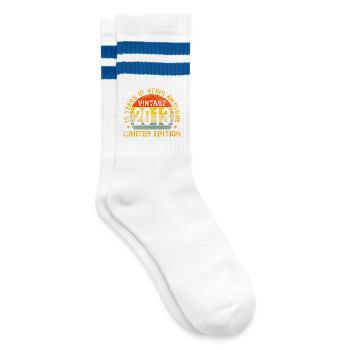 Drôle 2013 13e anniversaire de 13 ans - Chaussettes de tennis - blanc/bleu - Droite
