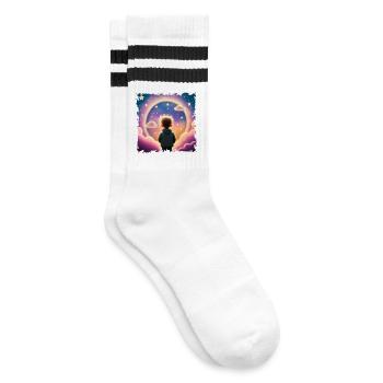 Junge schaut in die Ferne Sternenhintergrund - Gestreifte Tennissocken - Weiß/Schwarz - Rechts