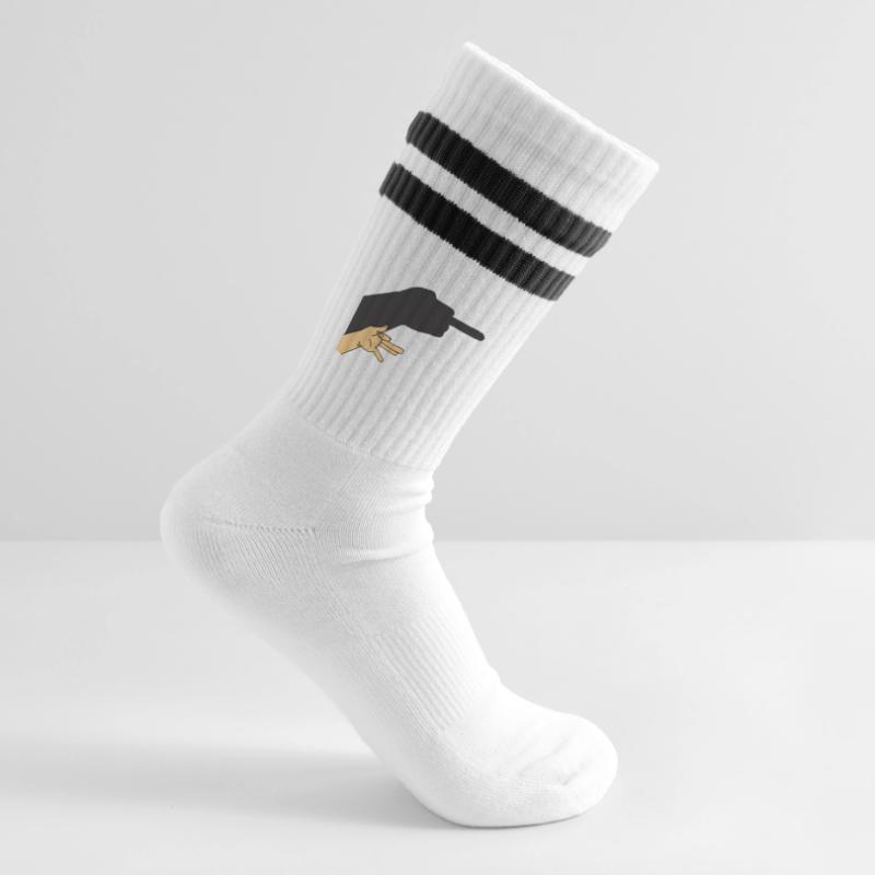 Schatten eines Hundes oder nicht Gestreifte Tennissocken