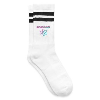 Vertrau mir, meine Mama ist Wissenschaftlerin - Gestreifte Tennissocken - Weiß/Schwarz - Rechts