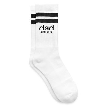 Dad since 2026 | Proud First Dad Gift - Striped tennis socks - white/black - Right