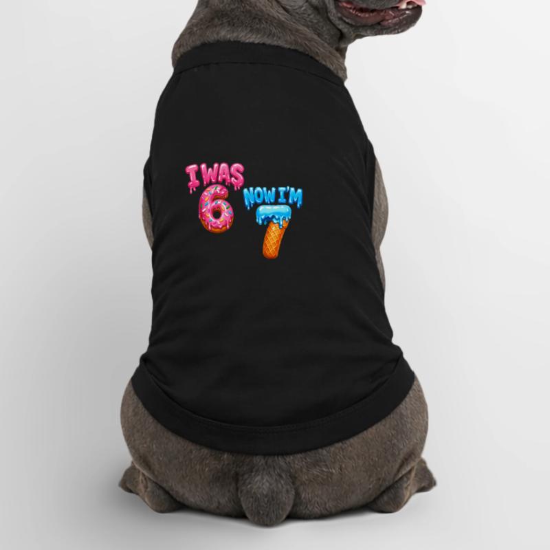 7e anniversaire, garçon de 7 ans, j’avais 6 ans maintenant dans 7 ans T-shirt bio premium pour chien
