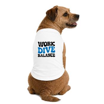 Cadeau de plongée sous-marine pour l’équilibre de plongée au travail - T-shirt bio premium pour chien - blanc - Dos