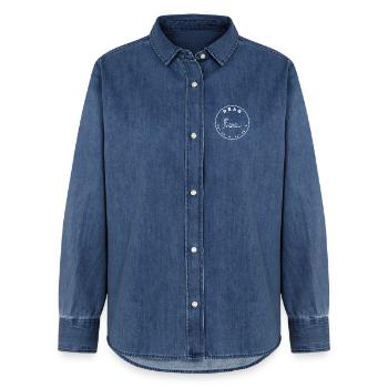 Prag mit Brücke und Koordinaten - Frauen Jeanshemd Organic von Stanley/Stella - verwaschenes Mittelblau  - Vorne - AI Model Female 172 light (172cm)