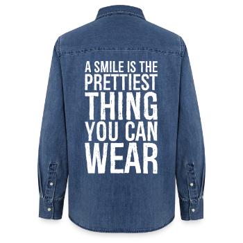 Un sourire est la plus jolie chose que vous puissiez porter - Chemise en denim femme bio Stanley/Stella - bleu moyen délavé  - Dos - AI Model Female 172 light (172cm)
