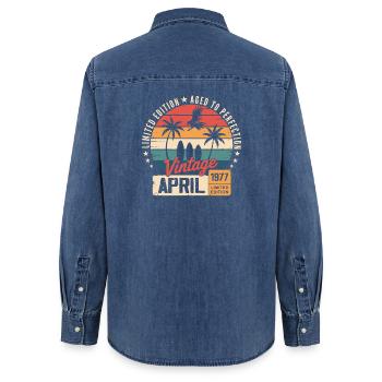 1977 April Geburtstagslegende April 1977 - Frauen Jeanshemd Organic von Stanley/Stella - verwaschenes Mittelblau  - Hinten - AI Model Female 172 light (172cm)