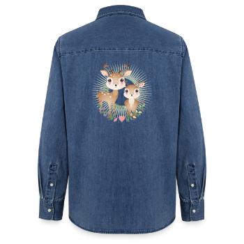 Deux cerfs mignons - dans un cadre rayonnant - Chemise en denim femme bio Stanley/Stella - bleu moyen délavé  - Dos - AI Model Female 172 light (172cm)