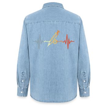Tiermedizin Spritze EKG - Frauen Jeanshemd Organic von Stanley/Stella - verwaschenes Hellblau - Hinten - AI Model Female 172 light (172cm)