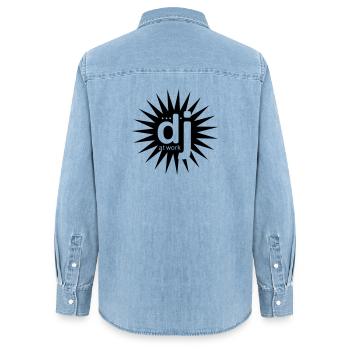 DJ bei der Arbeit - Frauen Jeanshemd Organic von Stanley/Stella - verwaschenes Hellblau - Hinten - AI Model Female 172 light (172cm)