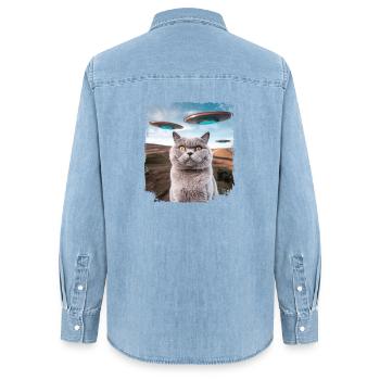 Funny British Shorthair Cat selfie with Alien UFOs - Women’s Organic Denim Shirt by Stanley/Stella - light wash - Back - AI Model Female 172 light (172cm)