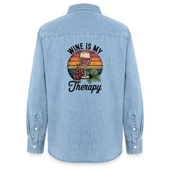 Wine Is My Therapy Weinglas Outfit für - Frauen Jeanshemd Organic von Stanley/Stella - verwaschenes Hellblau - Hinten - AI Model Female 172 light (172cm)