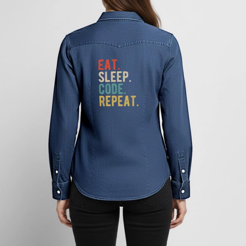 Eat Sleep Code Repeat Programmer Nerd Retro Chemise en denim femme bio Stanley/Stella