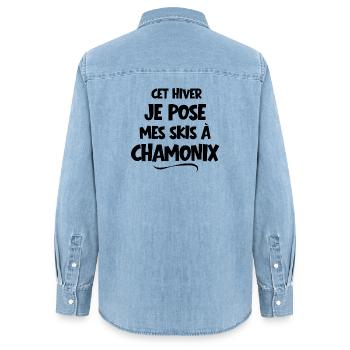 station de ski, skier, skieur - Chemise en denim femme bio Stanley/Stella - bleu clair délavé - Dos - AI Model Female 172 light (172cm)