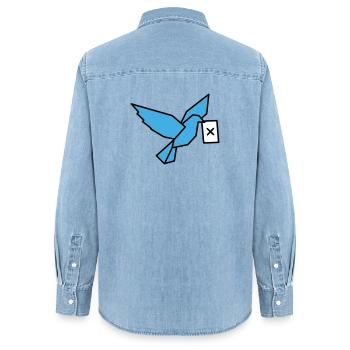 Oiseau porteur de vote : oiseau multicolore - Chemise en denim femme bio Stanley/Stella - bleu clair délavé - Dos - AI Model Female 172 light (172cm)