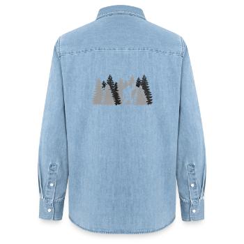 Rocher de Bigfoot sur la forêt de yétis du signe Sasquatch - Chemise en denim femme bio Stanley/Stella - bleu clair délavé - Dos - AI Model Female 172 light (172cm)