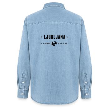 Ljubljana GPS-Koordinaten Globe Moderne Typografie - Frauen Jeanshemd Organic von Stanley/Stella - verwaschenes Hellblau - Hinten - AI Model Female 172 light (172cm)