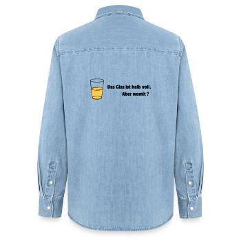 Glas halb voll Realist - Frauen Jeanshemd Organic von Stanley/Stella - verwaschenes Hellblau - Hinten - AI Model Female 172 light (172cm)