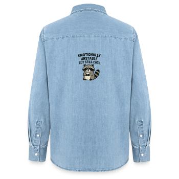 Émotionnel raton laveur mignon chaotique drôle - Chemise en denim femme bio Stanley/Stella - bleu clair délavé - Dos - AI Model Female 172 light (172cm)