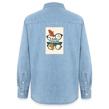 Lunettes Monde Aimé Césaire - Chemise en denim femme bio Stanley/Stella - bleu clair délavé - Dos - AI Model Female 172 light (172cm)
