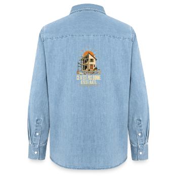 Bâti au Soleil — Chantier et Espoir - Chemise en denim femme bio Stanley/Stella - bleu clair délavé - Dos - AI Model Female 172 light (172cm)