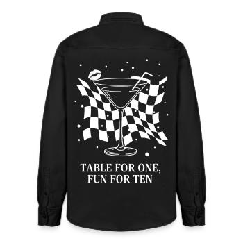Table For One Martini Party - Relaxed Fit Unisex Organic Hemd von Stanley/Stella - washed Black - Hinten - AI Model Male 178 light (178cm)