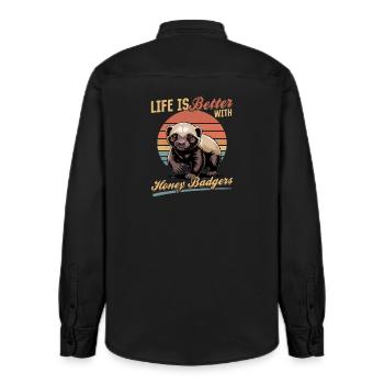 Funny Honey Badger - Relaxed Fit Unisex Organic Hemd von Stanley/Stella - washed Black - Hinten - AI Model Male 178 light (178cm)