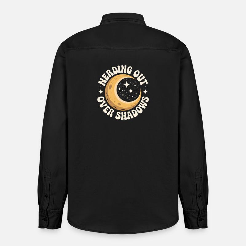 Shadow Nerd | Solar eclipse - Relaxed Fit Unisex Organic Shirt by Stanley/Stella - washed black