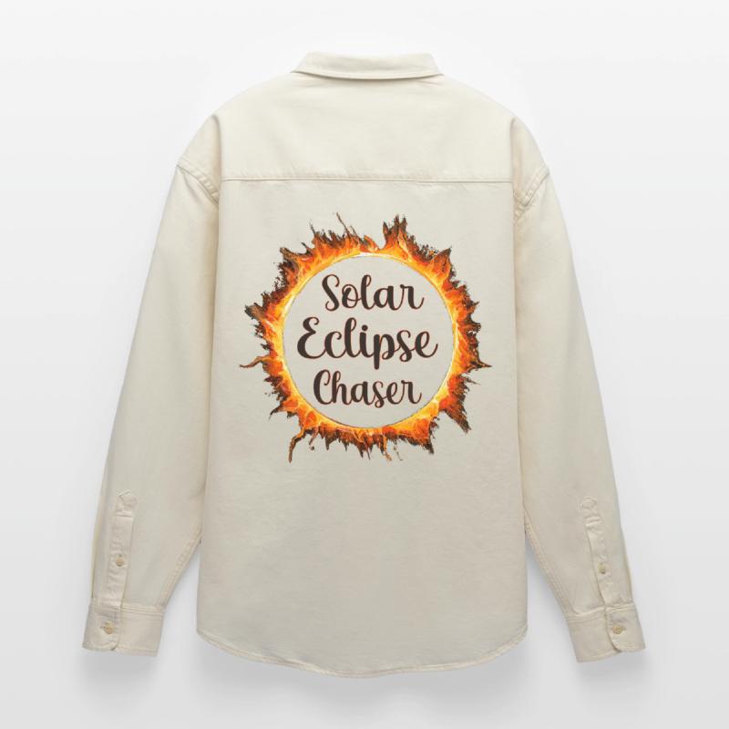 Solar eclipse chaser Relaxed Fit Unisex Organic Shirt by Stanley/Stella