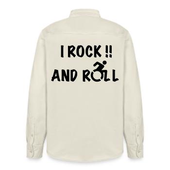 Ich schaukele und rolle in meinem Rollstuhl # - Relaxed Fit Unisex Organic Hemd von Stanley/Stella - Natur - Hinten - AI Model Male 178 light (178cm)