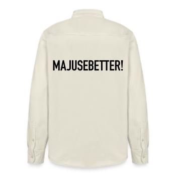 Majusebetter Maju Trier Spruch Mosel Dialekt - Relaxed Fit Unisex Organic Hemd von Stanley/Stella - Natur - Hinten - AI Model Male 178 light (178cm)