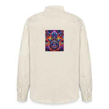 Psychedelische Hamsa Auge Hand Mandala - Relaxed Fit Unisex Organic Hemd von Stanley/Stella - Natur - Hinten - AI Model Male 178 light (178cm)