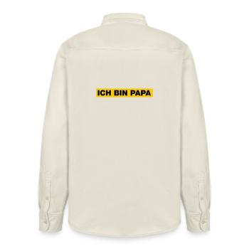 Ich bin Papa - Relaxed Fit Unisex Organic Hemd von Stanley/Stella - Natur - Hinten - AI Model Male 178 light (178cm)