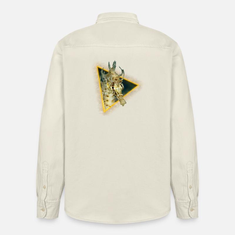 Hippocampe dans un triangle - Chemise unisexe coupe décontractée bio Stanley/Stella - écru doux