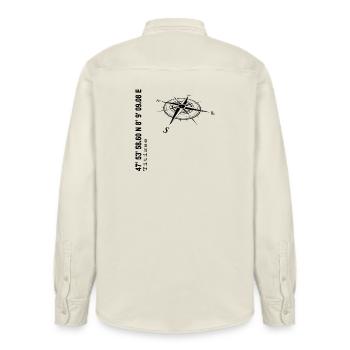 Koordinaten Titisee - Relaxed Fit Unisex Organic Hemd von Stanley/Stella - Natur - Hinten - AI Model Male 178 light (178cm)
