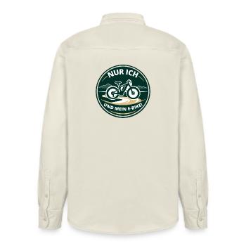 Nur ich und mein E-Bike – E-Bike Motiv - Relaxed Fit Unisex Organic Hemd von Stanley/Stella - Natur - Hinten - AI Model Male 178 light (178cm)
