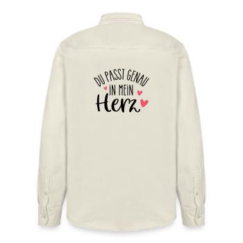 DU passt genau in mein Herz | Lieblingsmensch - Relaxed Fit Unisex Organic Hemd von Stanley/Stella - Natur - Hinten - AI Model Male 178 light (178cm)