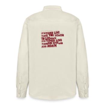 Zeiten wie diese - Relaxed Fit Unisex Organic Hemd von Stanley/Stella - Natur - Hinten - AI Model Male 178 light (178cm)