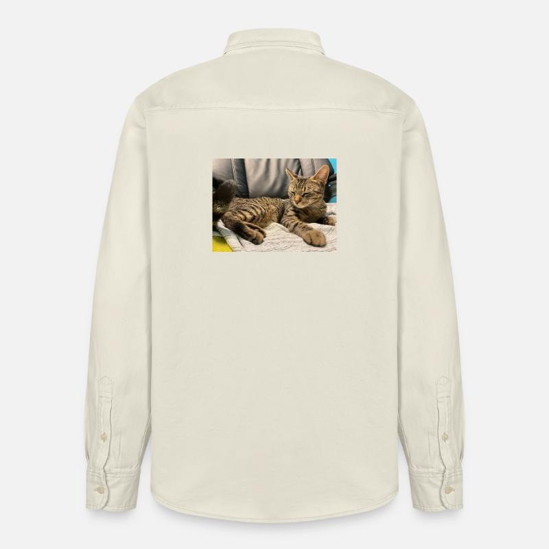 Chat tigre douillet à la lumière - Chemise unisexe coupe décontractée bio Stanley/Stella - écru doux