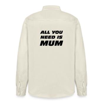 All you need is mum / fête des mères - Chemise unisexe coupe décontractée bio Stanley/Stella - écru doux - Dos - AI Model Male 178 light (178cm)