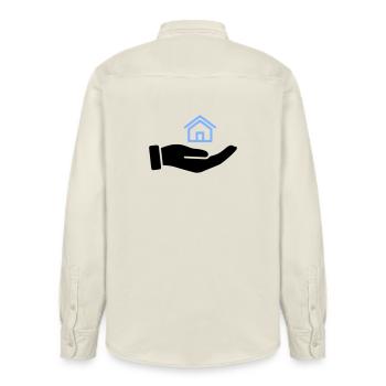Hand hält Haus Immobilie - Relaxed Fit Unisex Organic Hemd von Stanley/Stella - Natur - Hinten - AI Model Male 178 light (178cm)