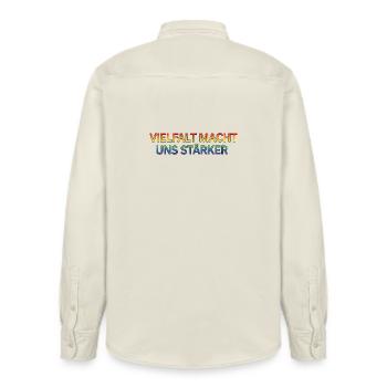 Vielfalt Macht Uns Stärker - Relaxed Fit Unisex Organic Hemd von Stanley/Stella - Natur - Hinten - AI Model Male 178 light (178cm)