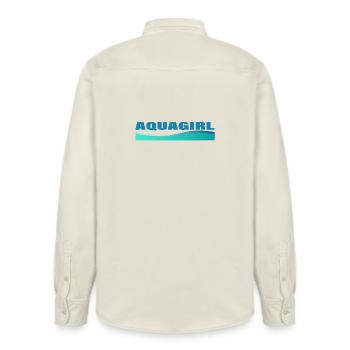 AQUAGIRL - Relaxed Fit Unisex Organic Hemd von Stanley/Stella - Natur - Hinten - AI Model Male 178 light (178cm)