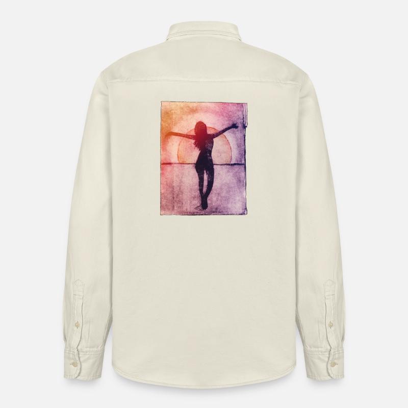 Frau am Meer - handgeschnitzte Druckvorlage - Relaxed Fit Unisex Organic Hemd von Stanley/Stella - Natur