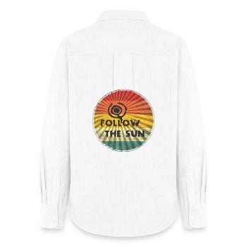 Autocollant rétro Follow the Sun - Chemise Oxford Femme - blanc - Dos - AI Model Female 172 light (172cm)