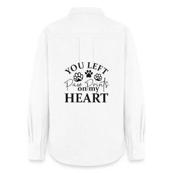 Marques de pattes dans le cœur – Cœur en lettres à la main - Chemise Oxford Femme - blanc - Dos - AI Model Female 172 light (172cm)